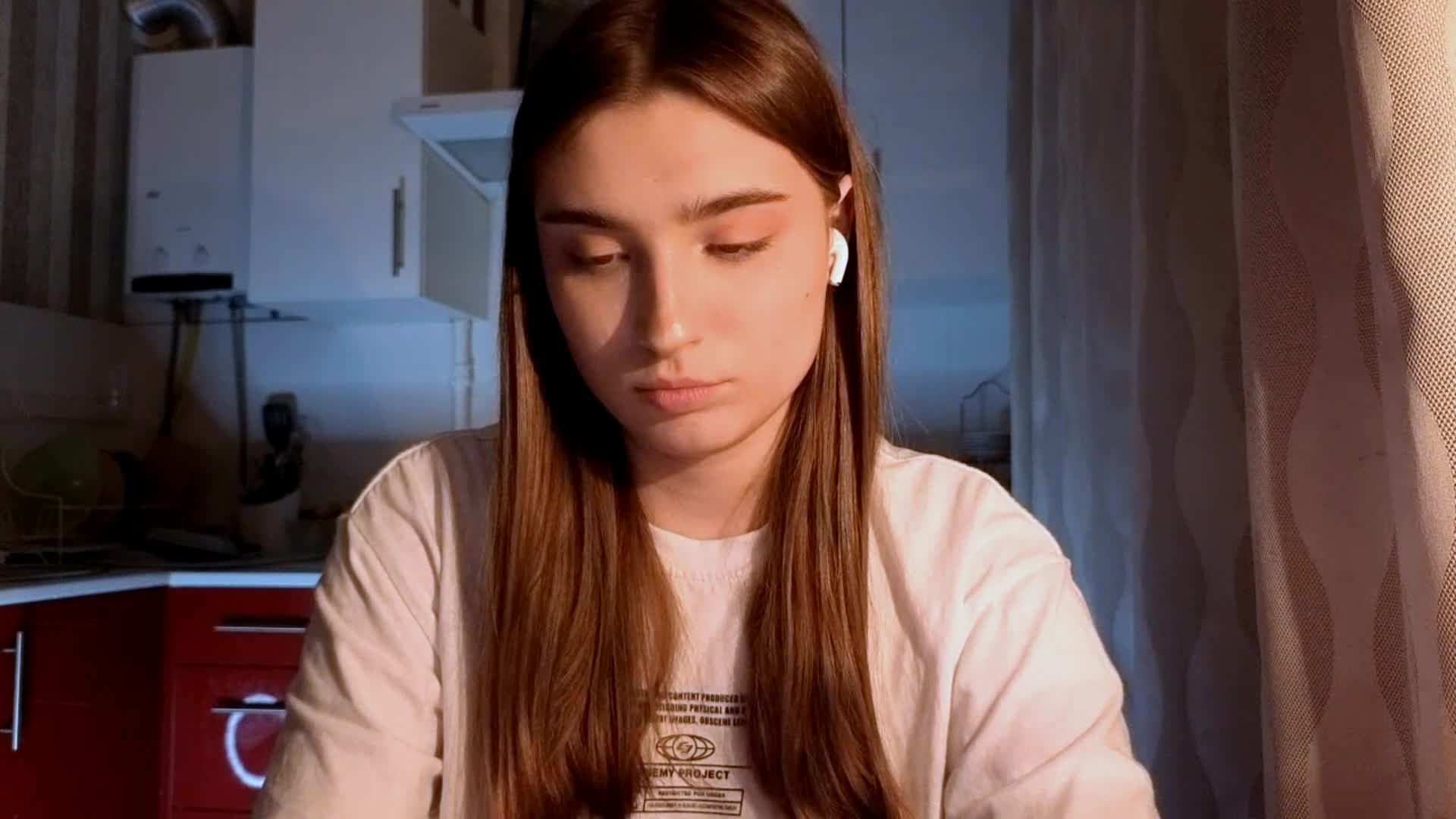 ChristiaPettet Adult Chat April 16, 2026