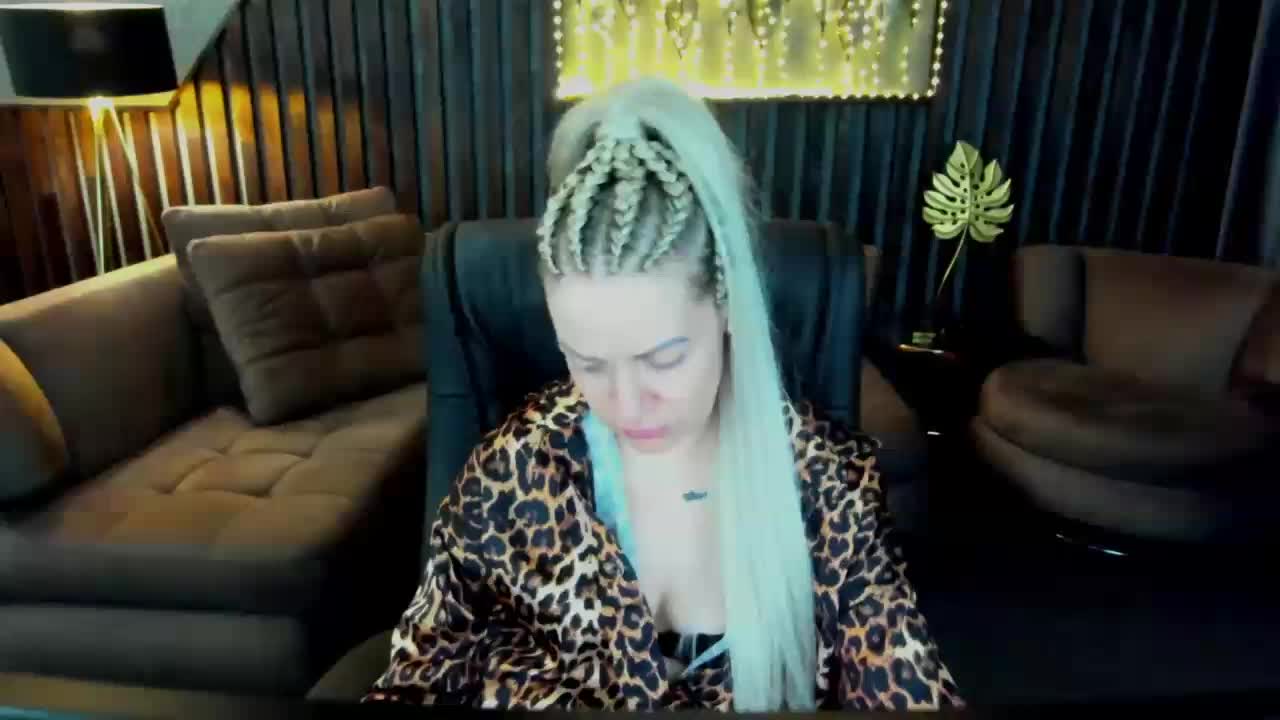 AnnaSnow Adult Chat April 16, 2026