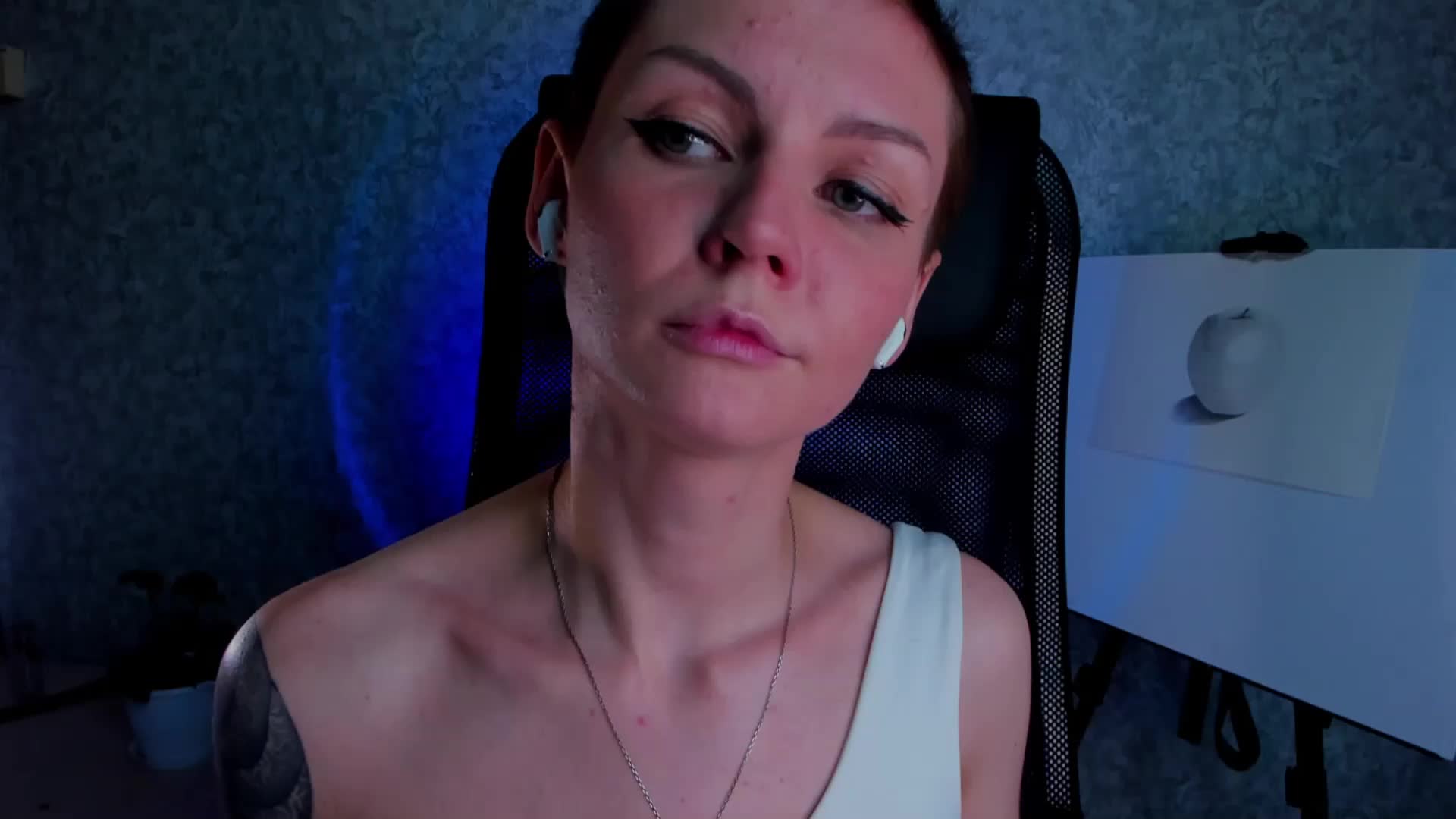 _esha_ Adult Chat April 16, 2026