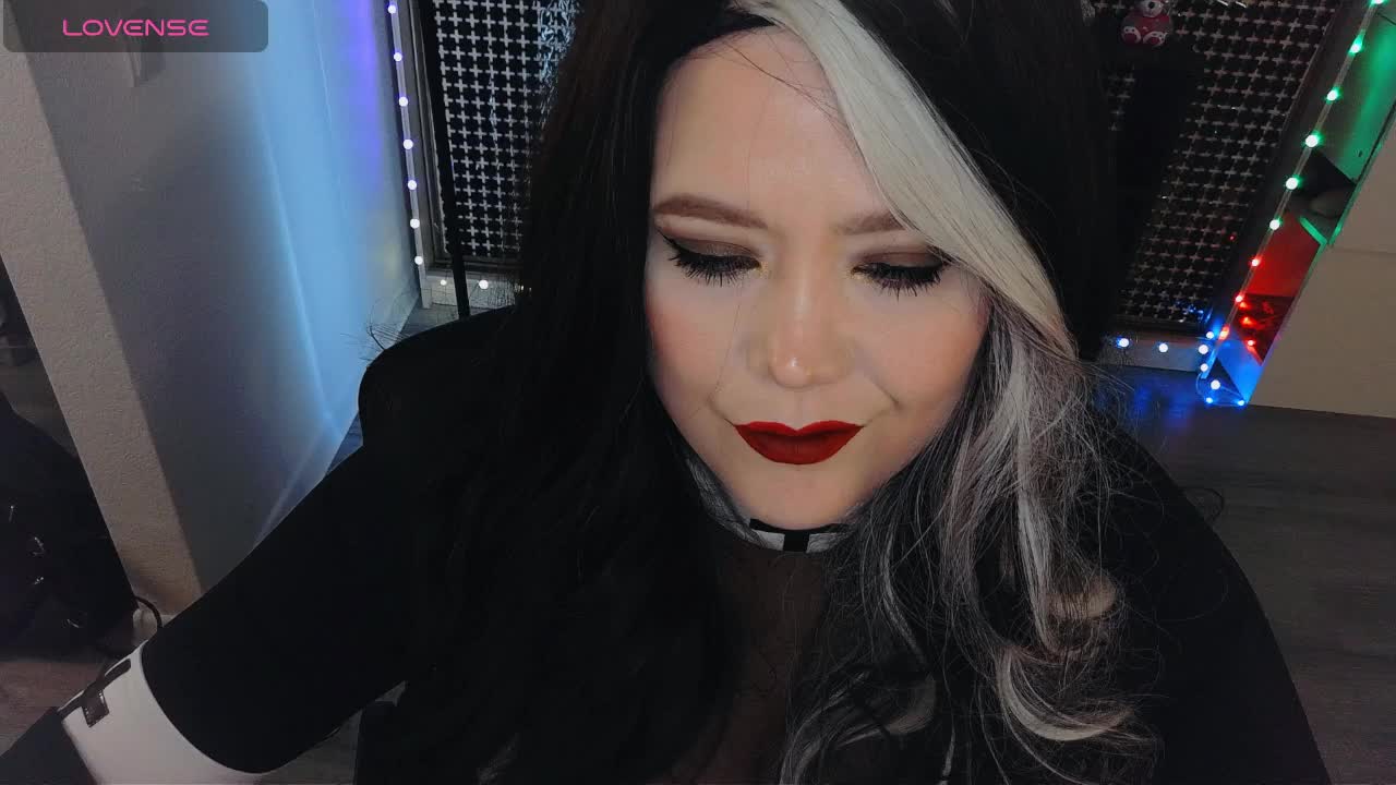 Laura-Wicked Adult Chat April 16, 2026