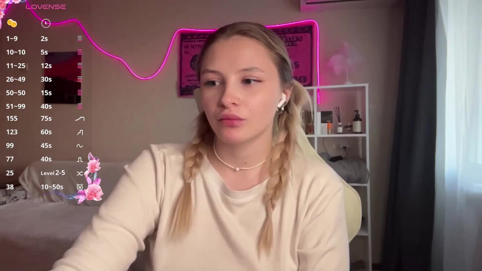 VictoriaMist Adult Chat April 16, 2026