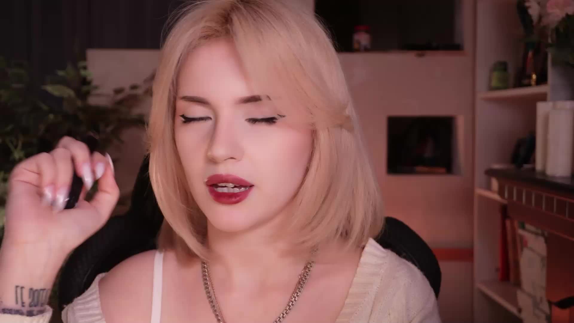 Chris_Foxx Adult Chat April 16, 2026