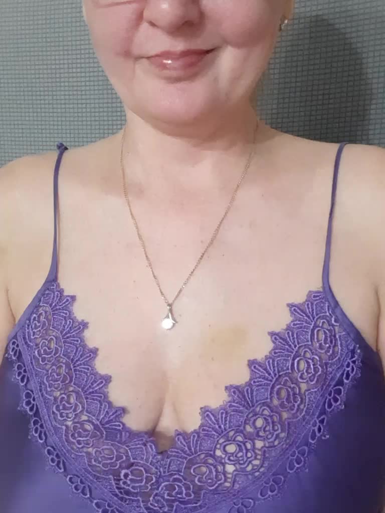 SexiestJess45 Adult Chat April 16, 2026