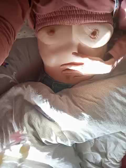 Kitty2044 Adult Chat April 16, 2026