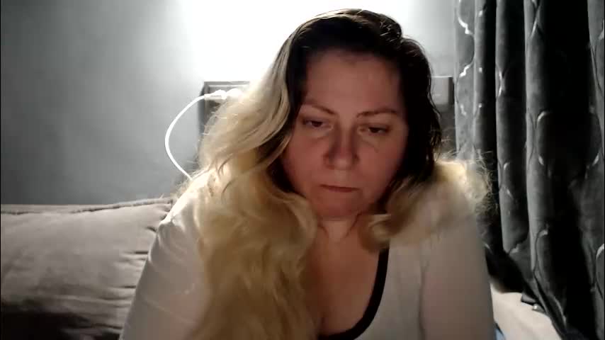 candycream74 Adult Chat April 16, 2026