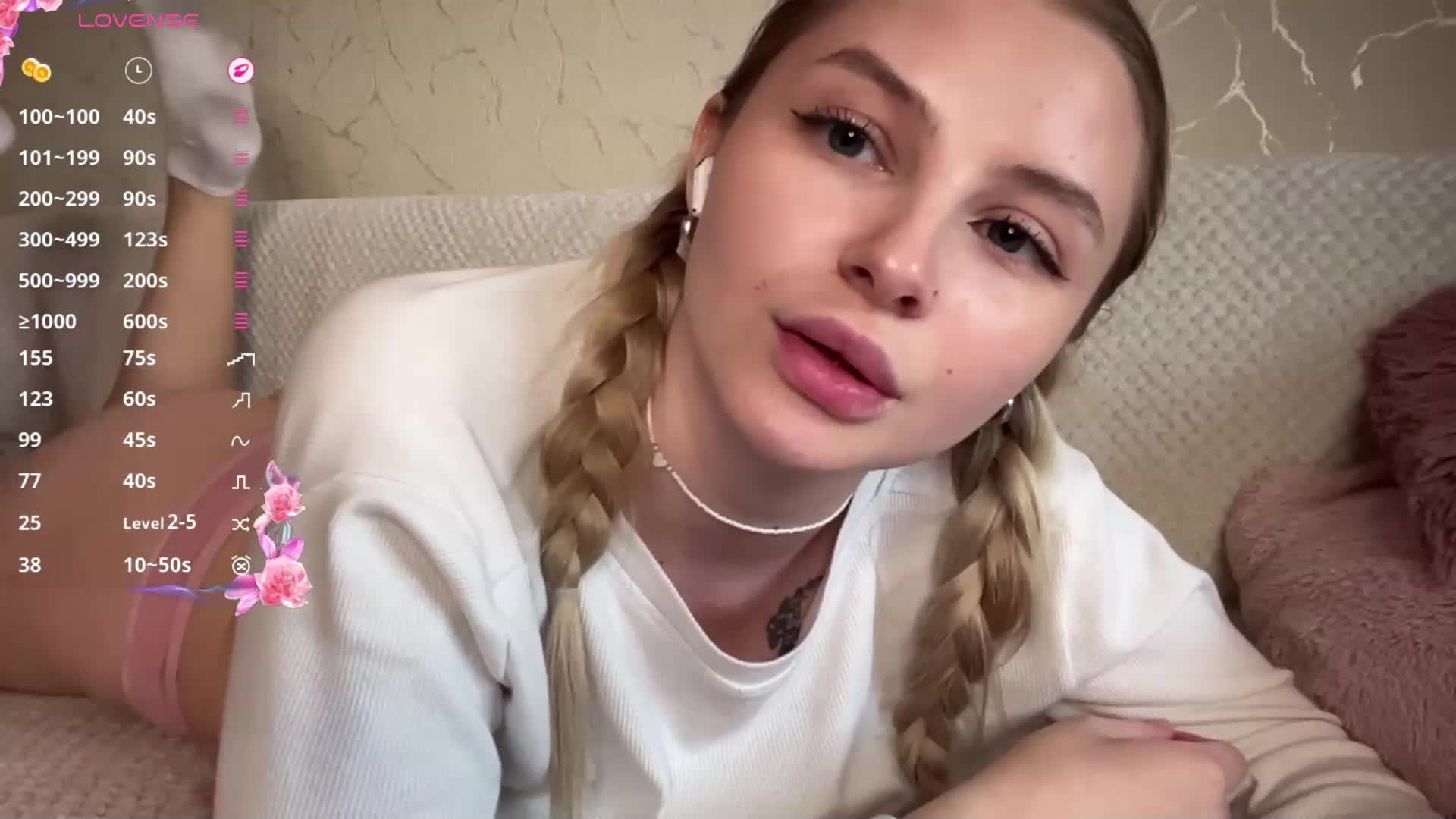 VictoriaMist Adult Chat April 16, 2026