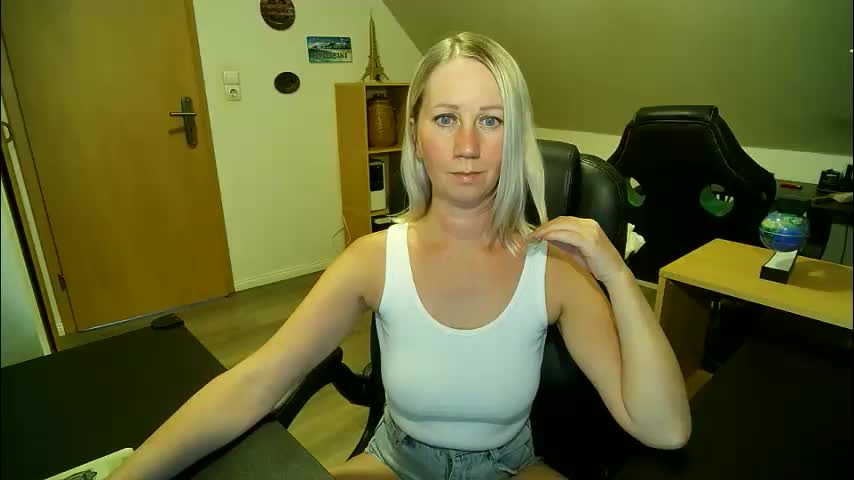 _korall_ Adult Chat April 16, 2026