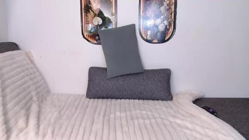 love_bella_ Adult Chat April 16, 2026