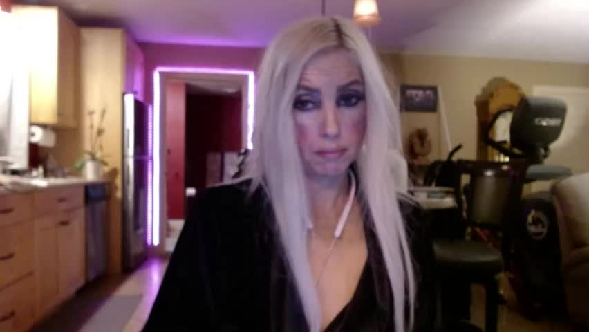 danikawhite69 Adult Chat April 16, 2026