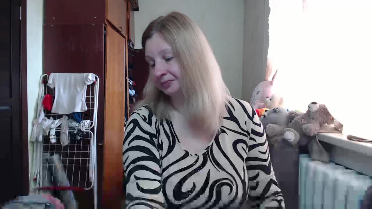 BustyBlondy Adult Chat April 16, 2026