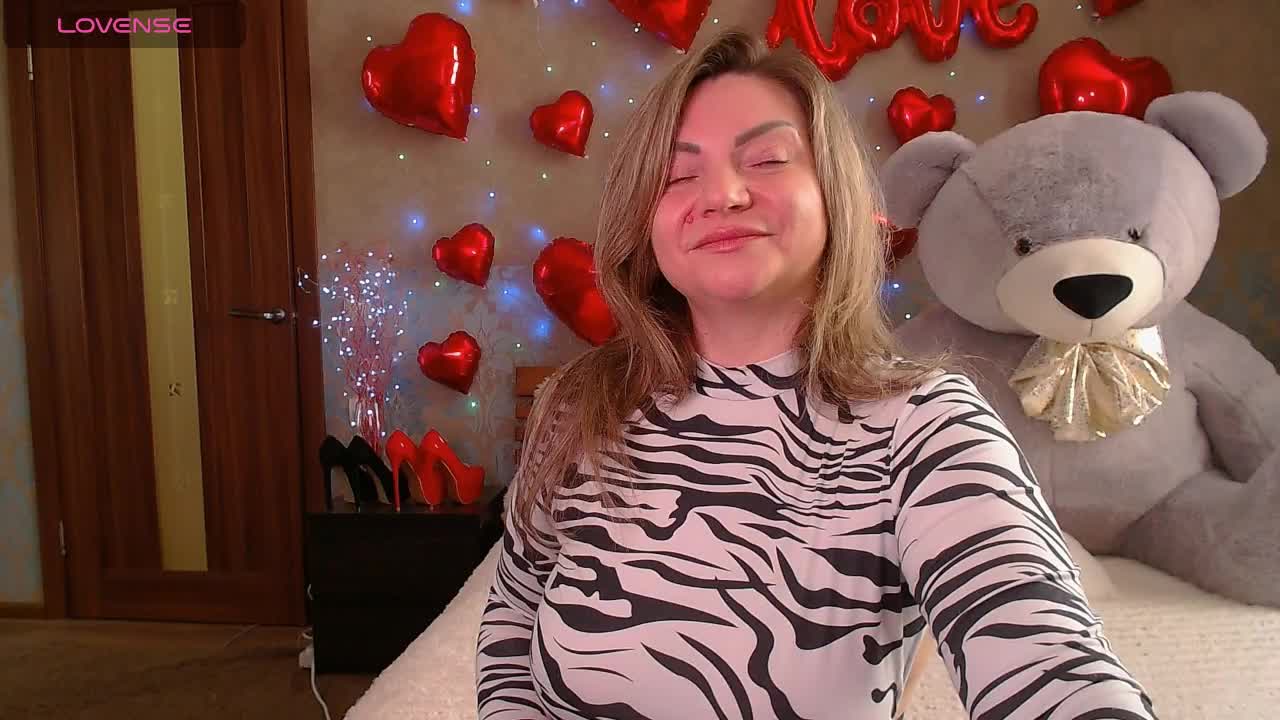 TerriLaxxx Adult Chat April 16, 2026