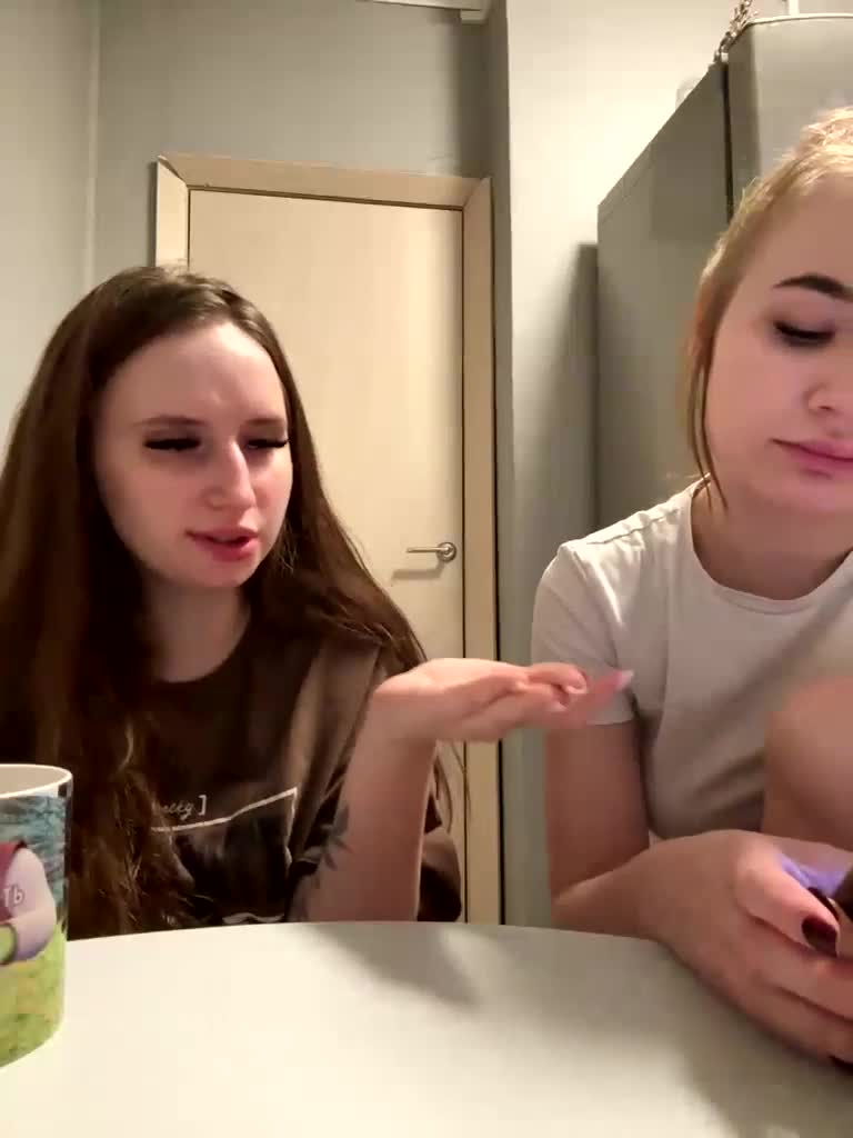 Kira_Sofia Adult Chat April 16, 2026