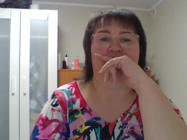 lora805608 Adult Chat April 16, 2026