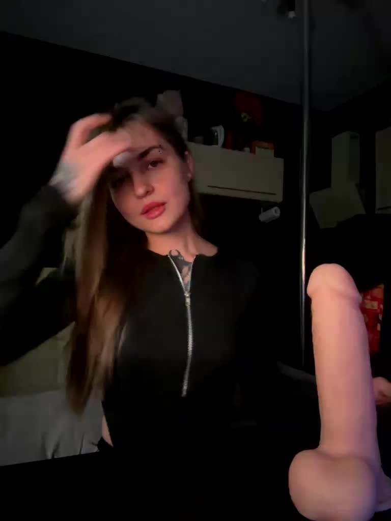 KrisVXN Adult Chat April 17, 2026