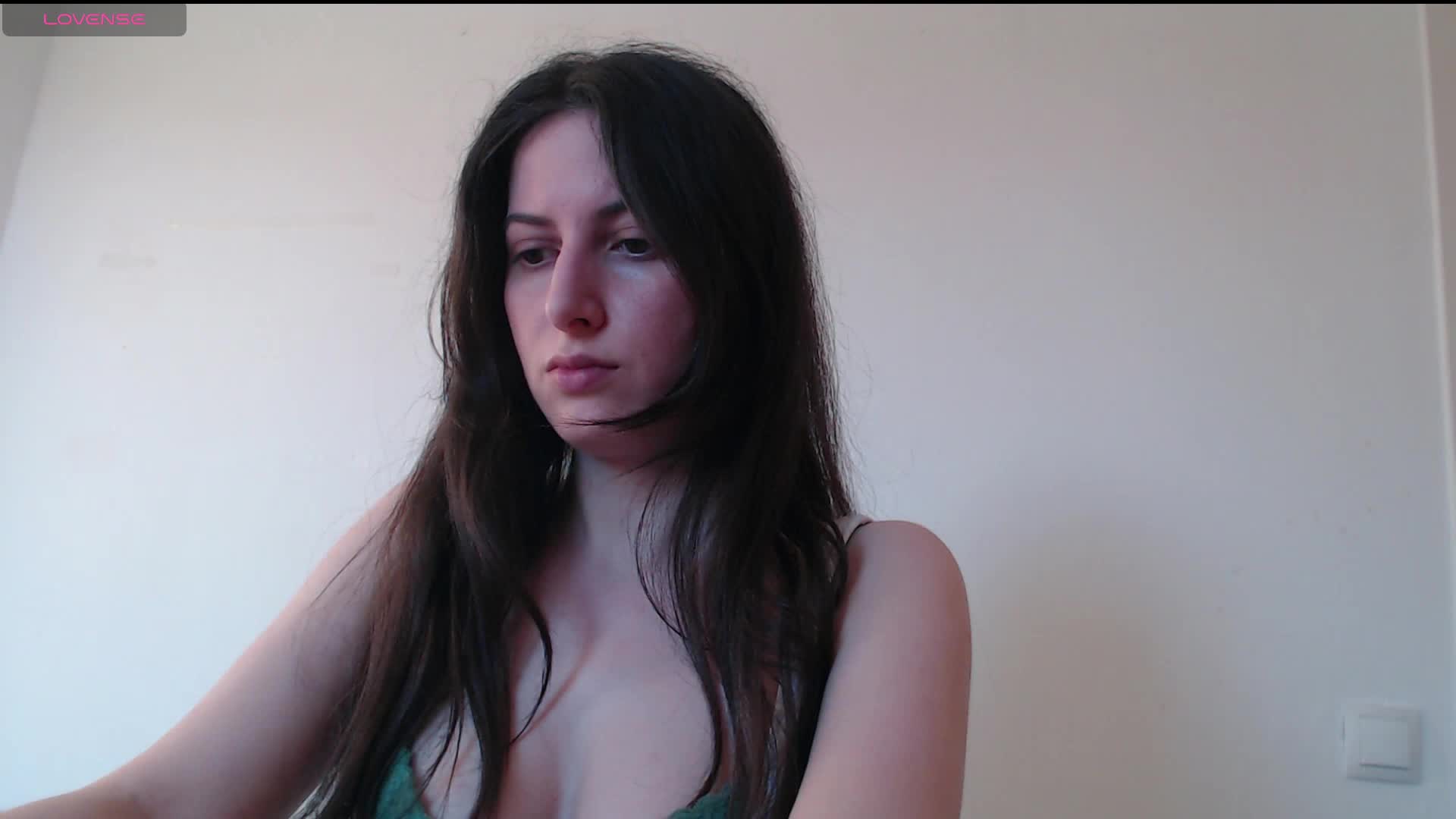 Hot-lina Adult Chat April 17, 2026