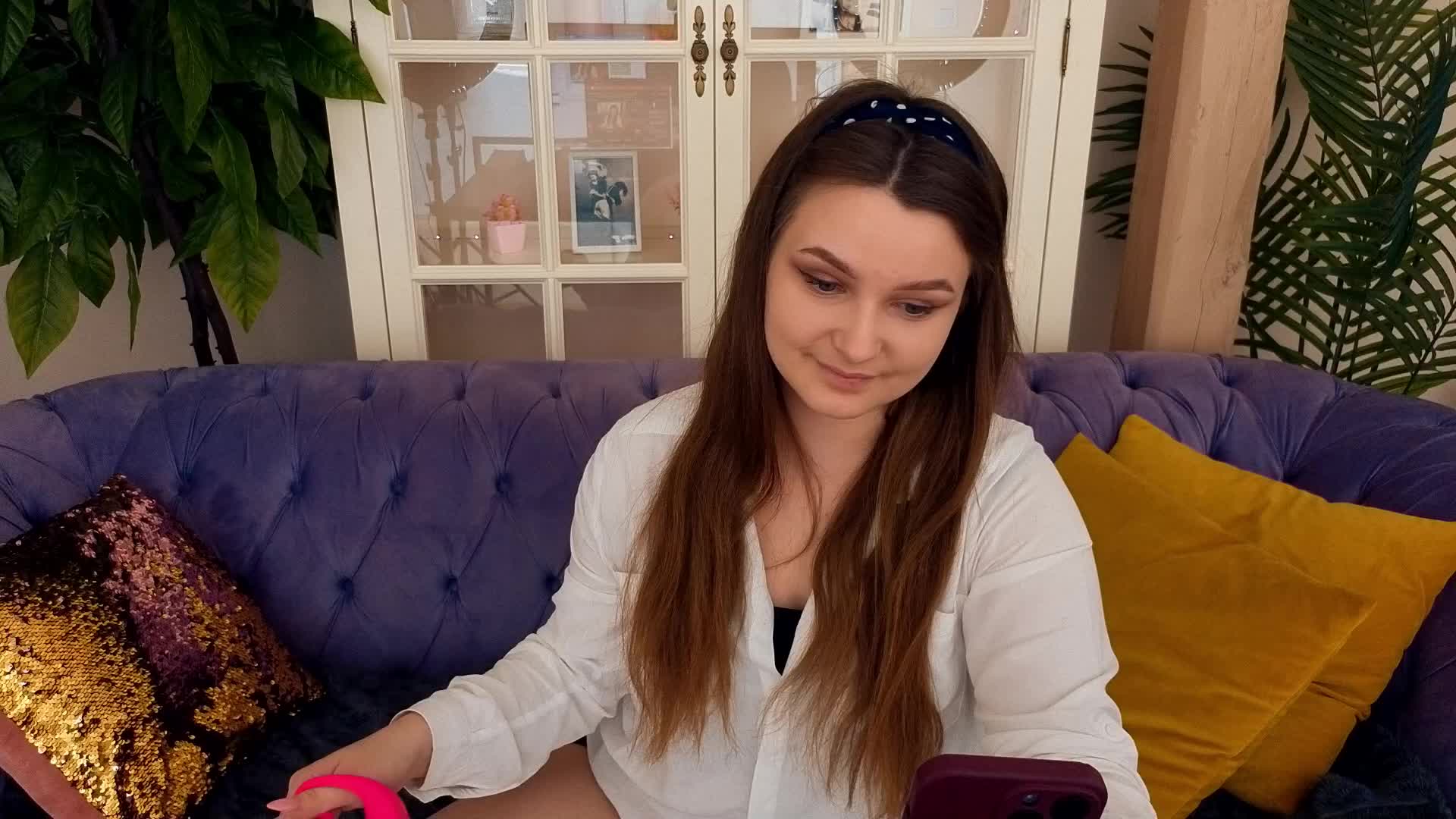 MagikPeachh Adult Chat April 16, 2026