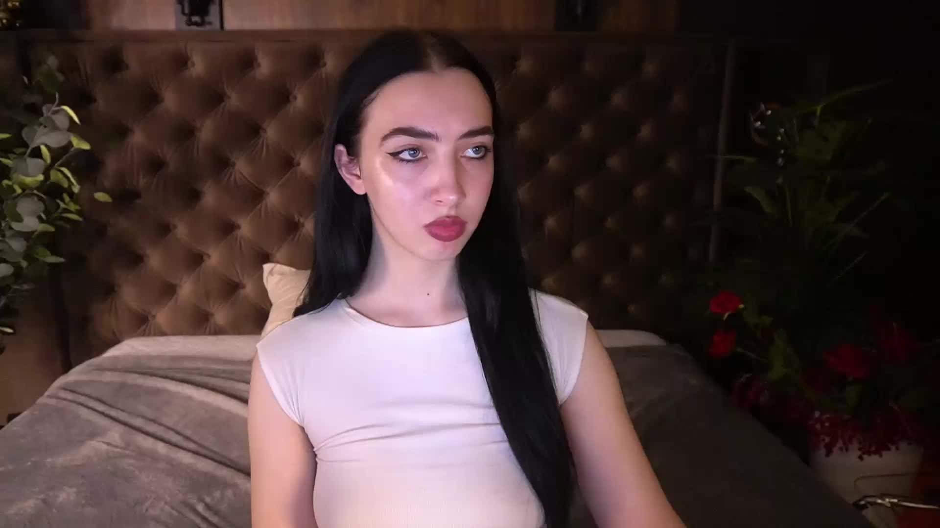 WildKittenX Adult Chat April 16, 2026