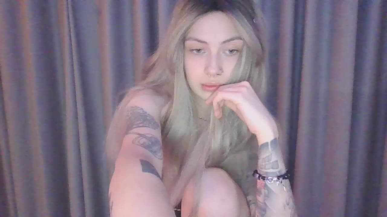 EmilyFlowers Adult Chat April 17, 2026