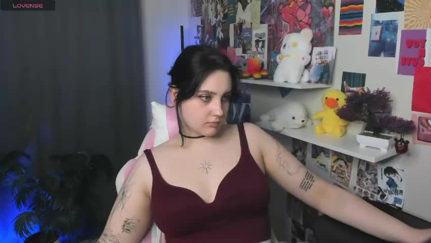 hey_tessa Adult Chat April 17, 2026