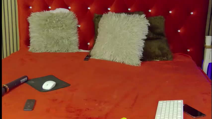 playfulsamy Adult Chat April 17, 2026