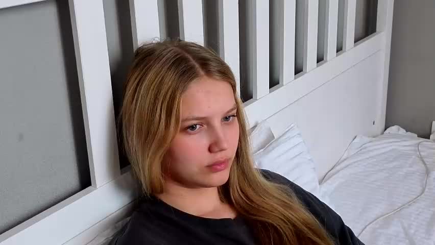 lil_tasty33 Adult Chat April 17, 2026