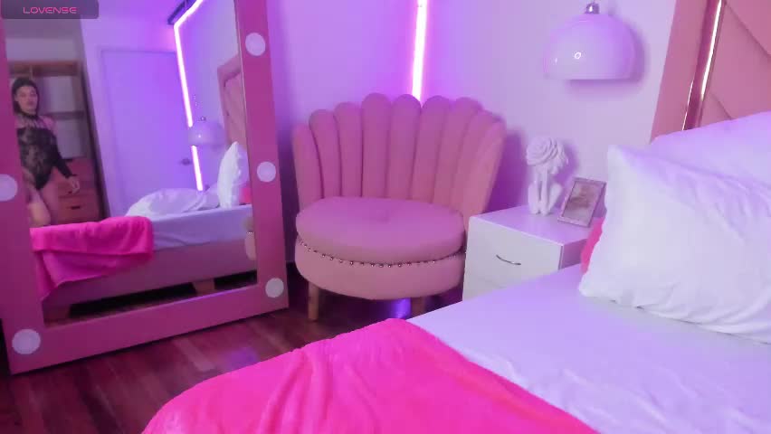 lola__26 Adult Chat April 17, 2026