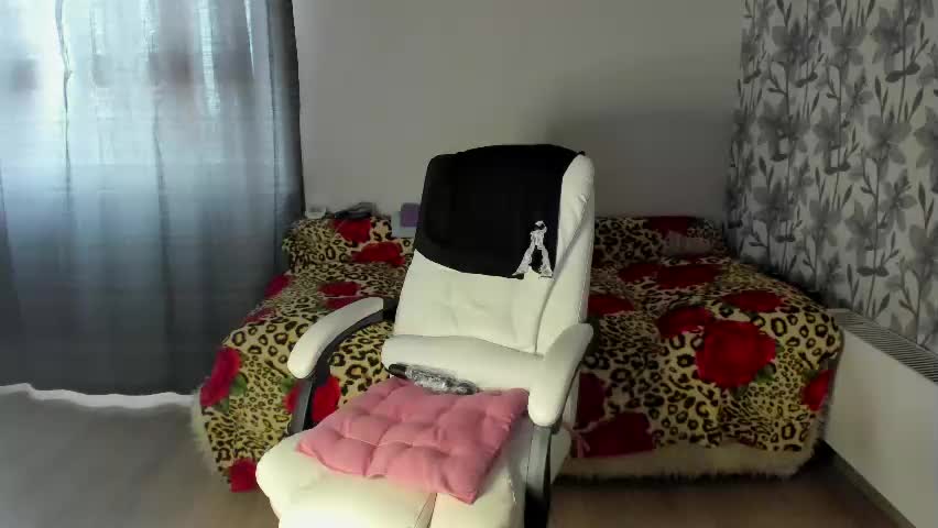 eva_7777 Adult Chat April 17, 2026