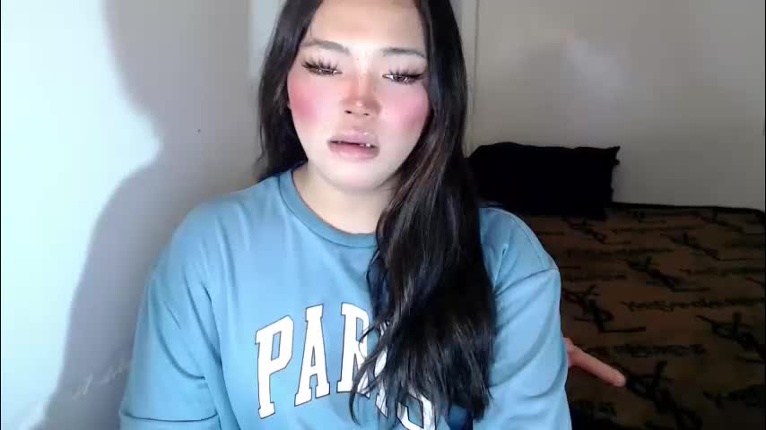 mira_luna222 Adult Chat April 17, 2026