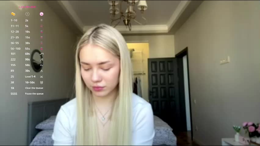 blue_bow Adult Chat April 17, 2026