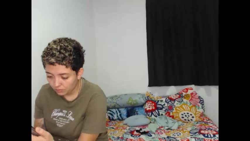kammy_cami Adult Chat April 17, 2026