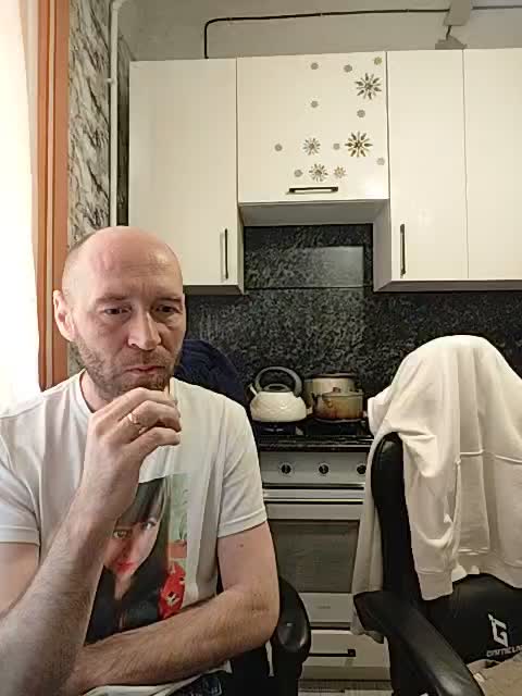 KeshVi777a Adult Chat April 17, 2026