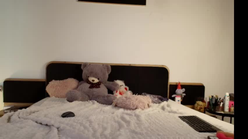 xoxo_cherry1 Adult Chat April 17, 2026