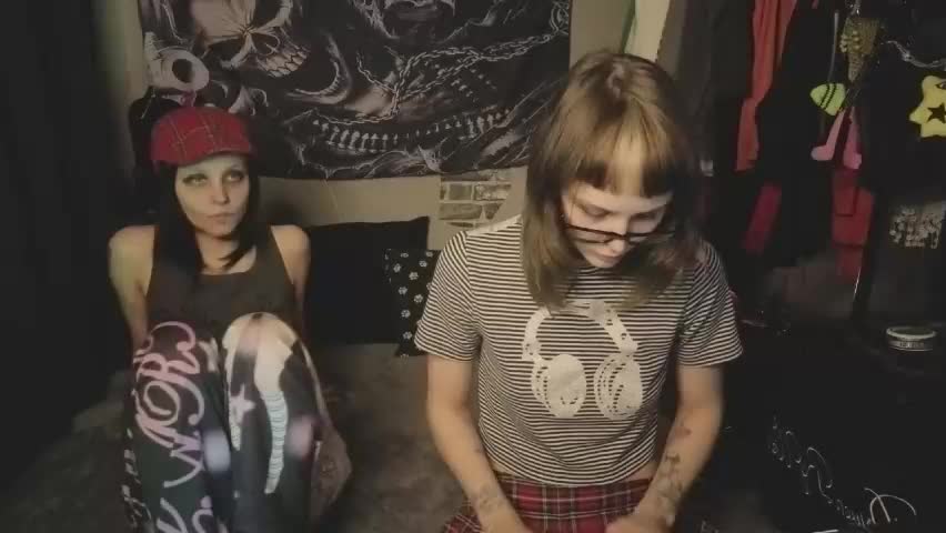 twins_terror Adult Chat April 17, 2026