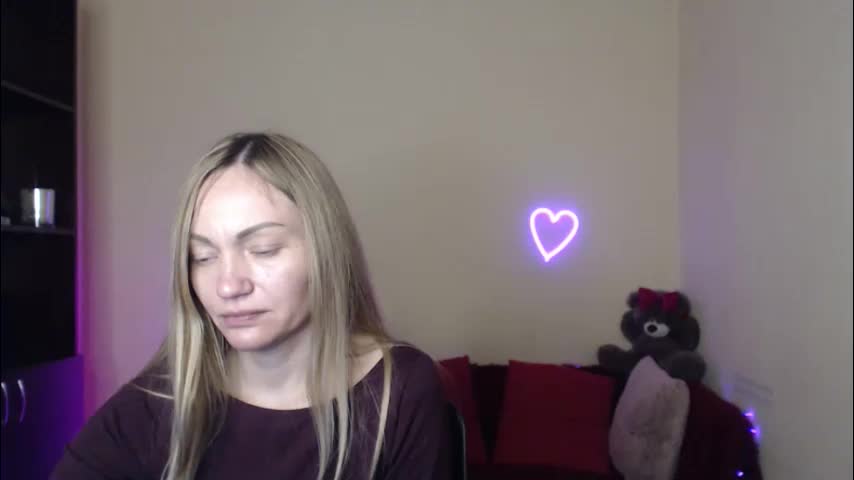 mikkey_mouse8 Adult Chat April 17, 2026