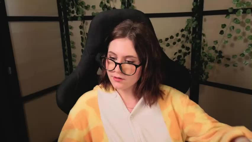 diana_floweri Adult Chat April 17, 2026