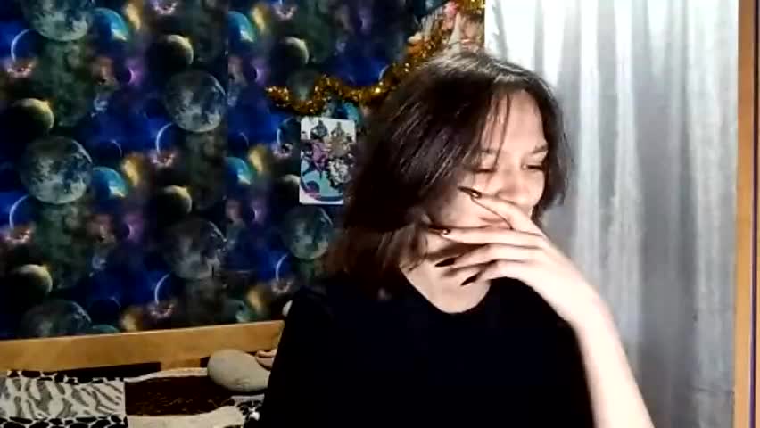sachikowahlund Adult Chat April 17, 2026