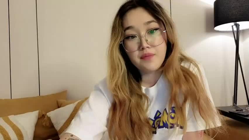 jennatyan Adult Chat April 17, 2026