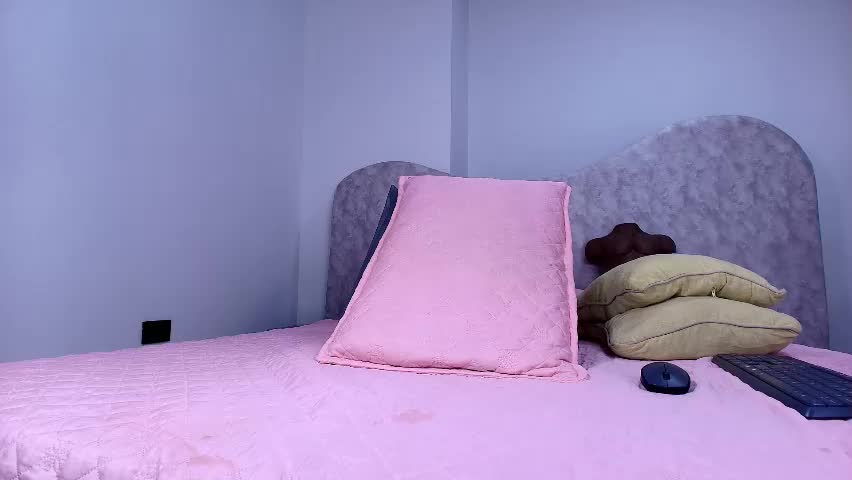 natasha_segura Adult Chat April 17, 2026