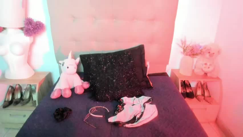 tiff_luxx Adult Chat April 17, 2026