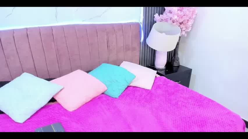 charlotetaylor Adult Chat April 17, 2026