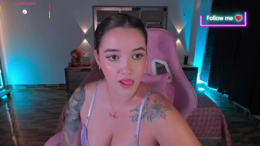 lunna_roosee Adult Chat April 17, 2026