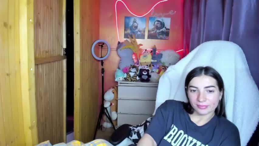 miss_tasy Adult Chat April 17, 2026