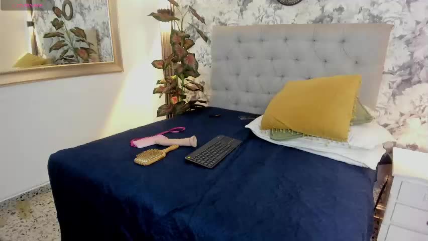 madamevelour Adult Chat April 17, 2026