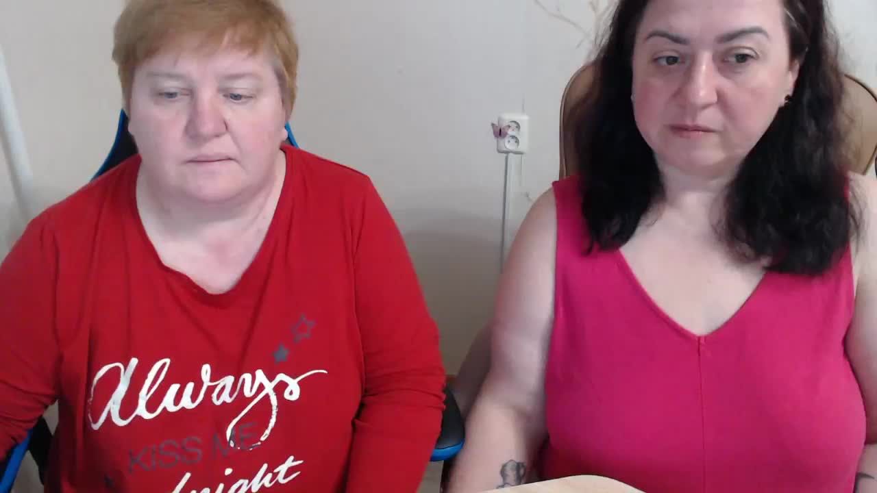 XMollyJaneEX Adult Chat April 17, 2026