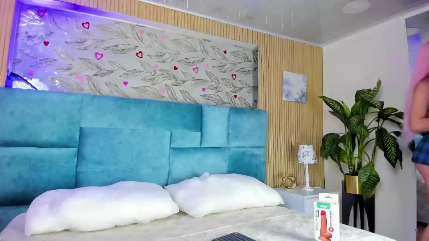delphine_doll Adult Chat April 17, 2026