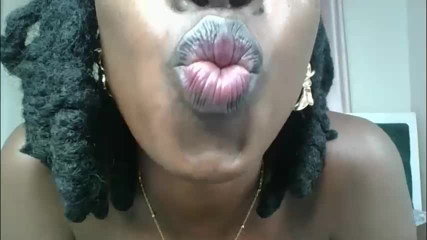 _pretty_savage Adult Chat April 17, 2026