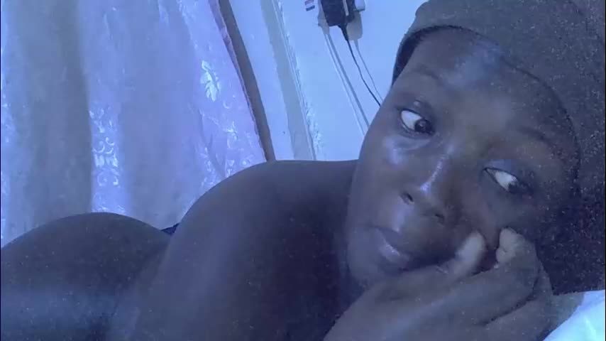 hot_raylah Adult Chat April 17, 2026