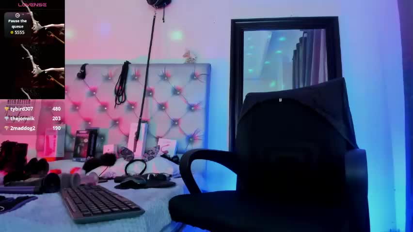 gisell_taylor18 Adult Chat April 17, 2026