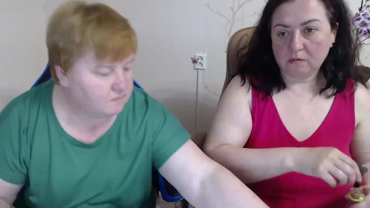 XMollyJaneEX Adult Chat April 17, 2026