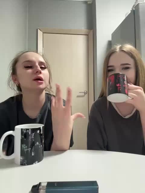Kira_Sofia Adult Chat April 17, 2026